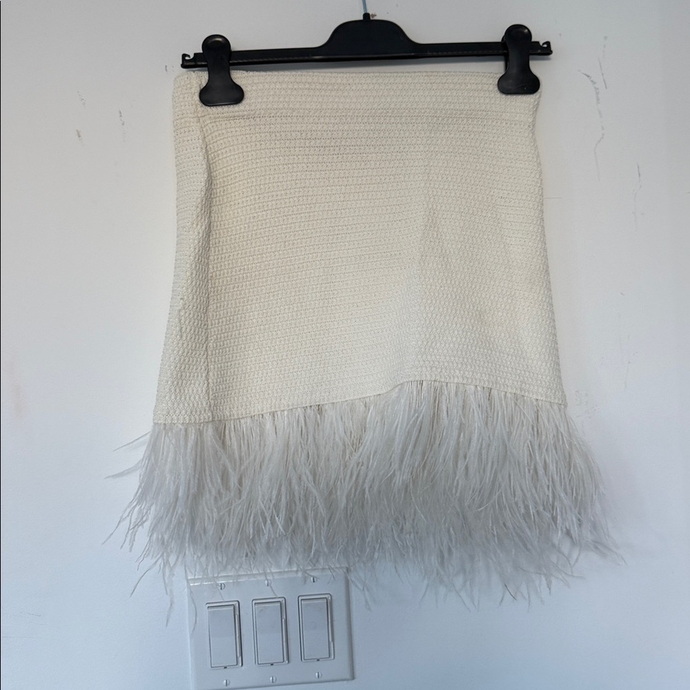 Frame Cream Textured Knit and feathers mini